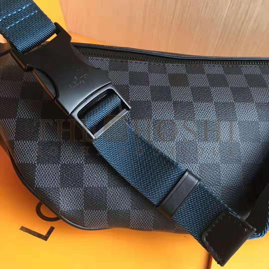 L0vis Vvtt0n LV Men Discovery Bumbag in Damier Graphite Canvas-Grey Master Quality