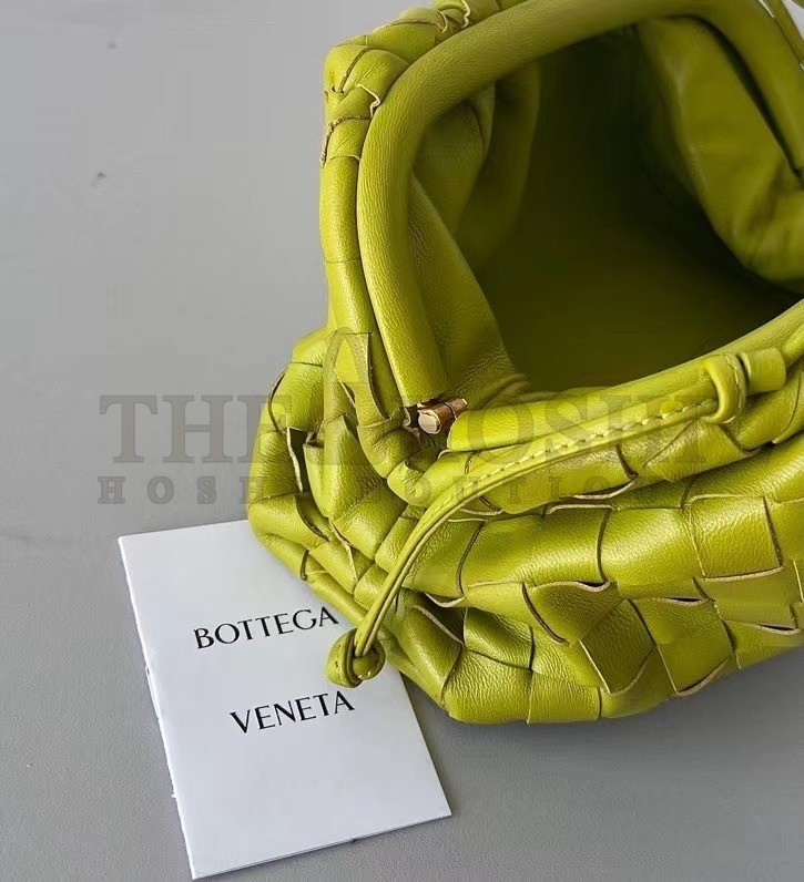 B0tt*ga Ven*ta Mini Pouch In Kiwi Intrecciato Lambskin Master Quality