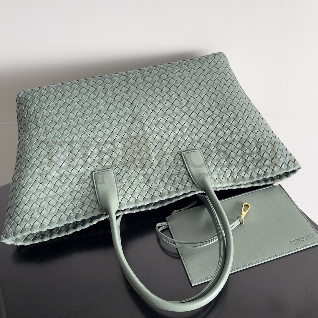 BV Grey "arge Cabat shopper bag B0tt*ga Ven*ta - B0tt*ga Ven*ta CASSETTE MESSENGER SHOULDER BAG - Vbidevelo Master Quality