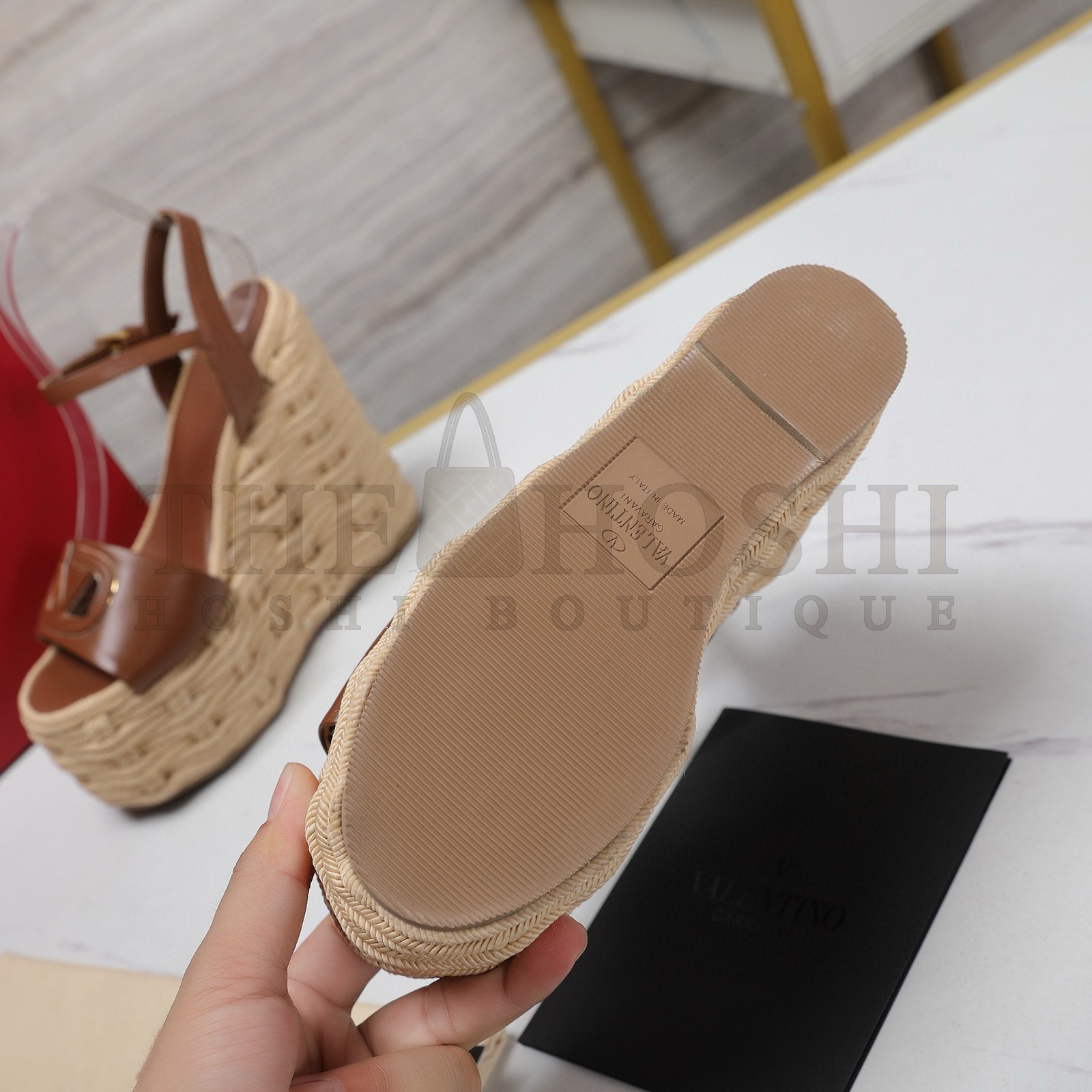 Va1e*ntin0 VLogo Cut-out Espadrille Wedge Sandals in Brown Leather Master Quality