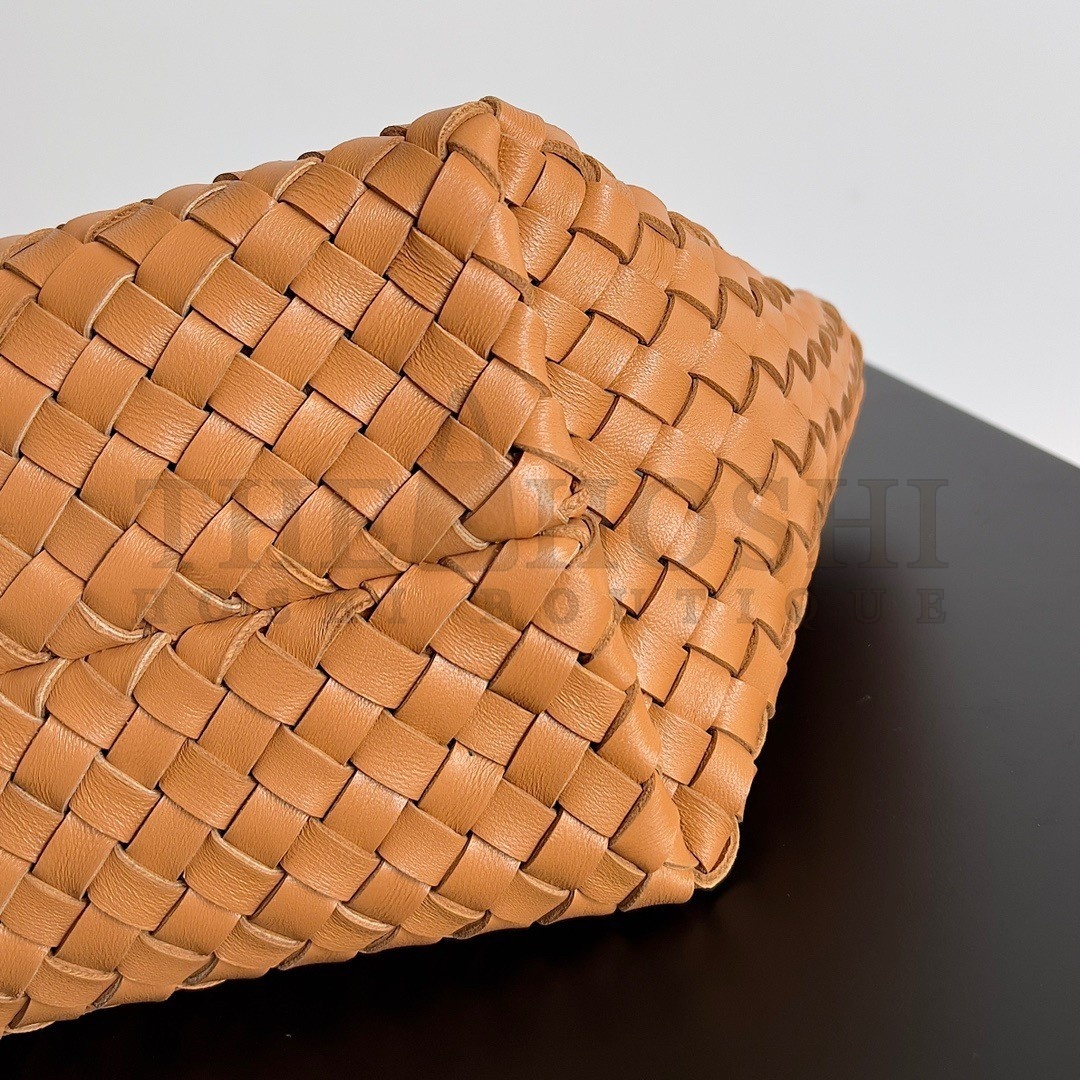 B0tt*ga Ven*ta Cabat Mini Bag In Caramel Intrecciato Lambskin Master Quality