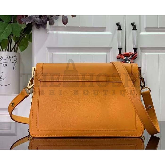 L0vis Vvtt0n LV Women Dauphine Soft MM Handbag Apricot Calfskin Leather M25048 Master Quality