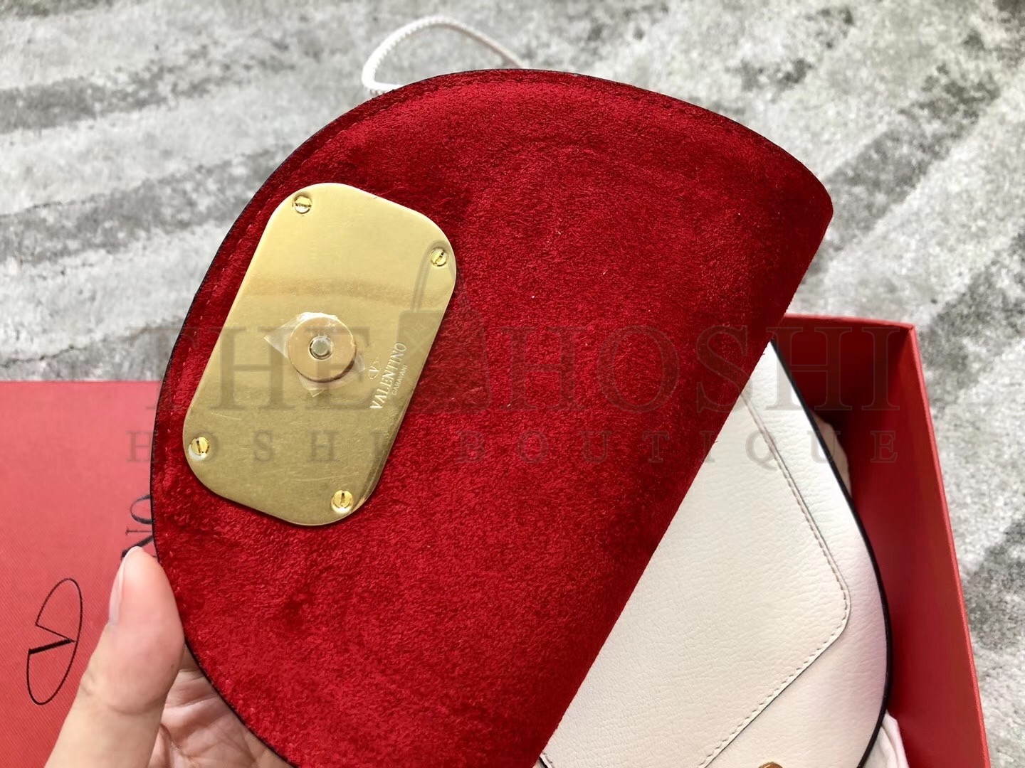 Va1e*ntin0 Medium Vring Crossbody Bag In White Goatskin Master Quality