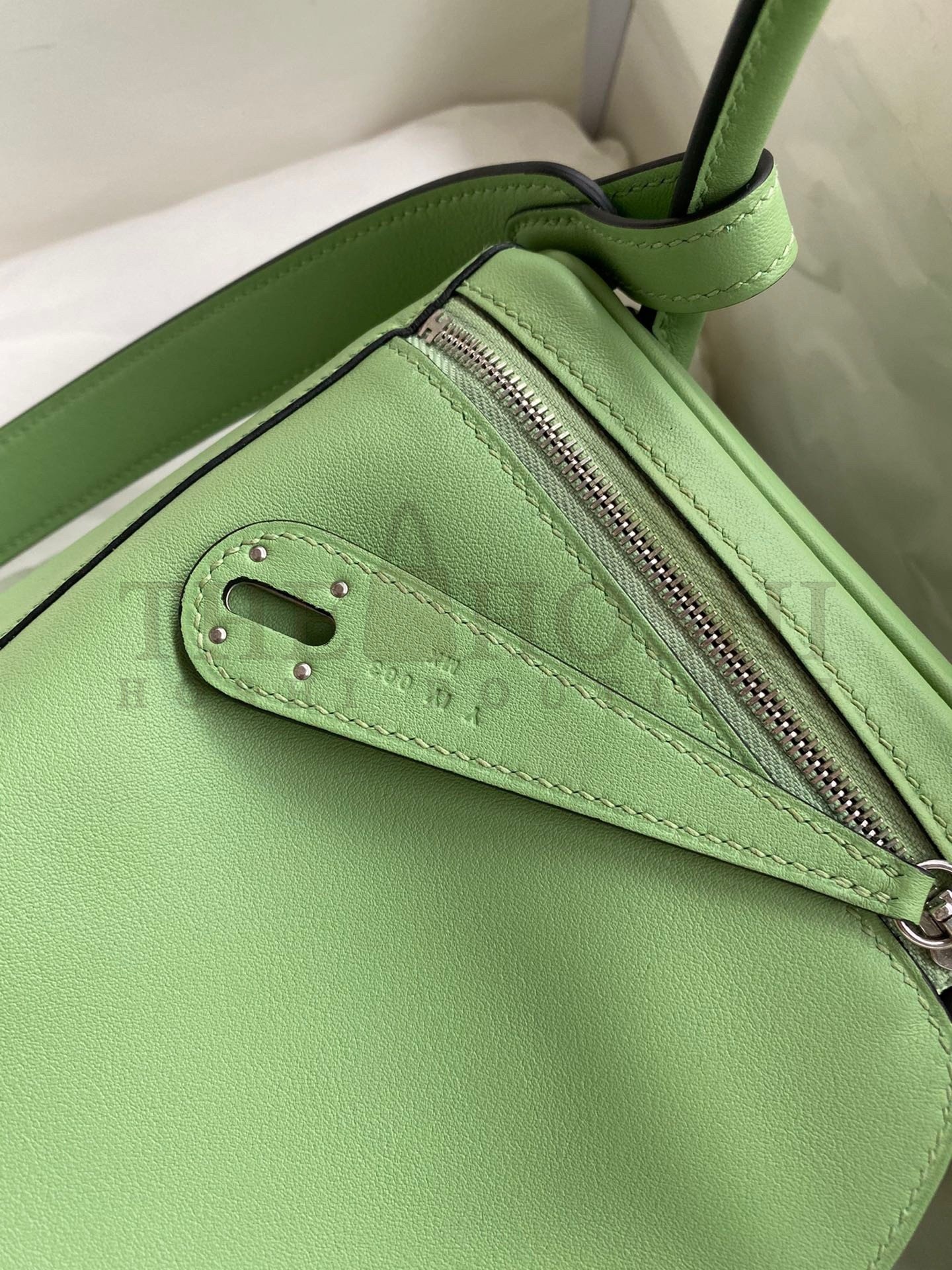H**me5 Lindy 26 Handmade Bag In Vert Cypres Swift Calfskin Master Quality