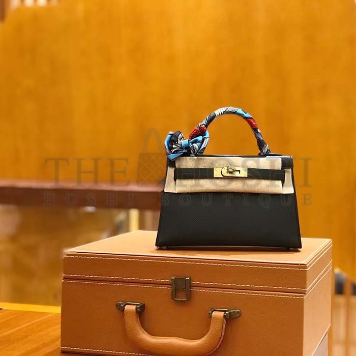 H**me5 Women Mini Kelly 20 Bag in Togo Leather with Gold Hardware-Black Master Quality