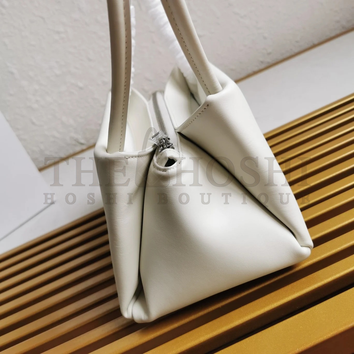 Pra*a S*pernova Small Shoulder Bag In White Calfskin Master Quality