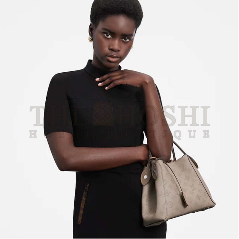 L0vis Vvtt0n LV Women Hina PM Bucket Bag Gray Mahina Perforated Calf Master Quality