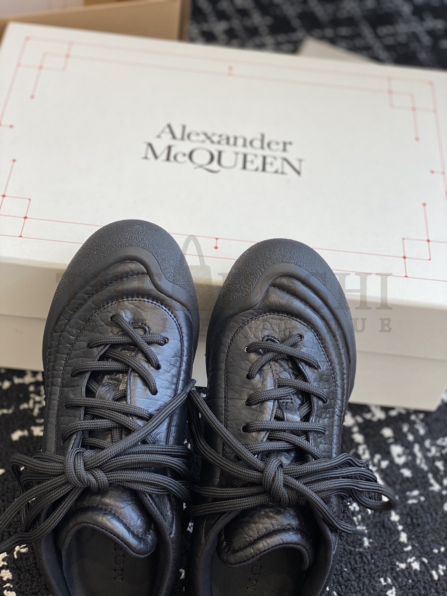 A1exa*der Mcqv*en Women