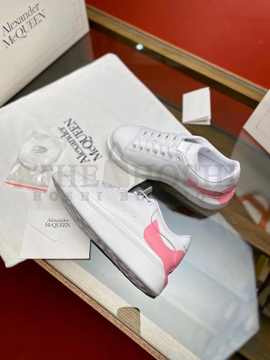 A1exa*der Mcqv*en Women