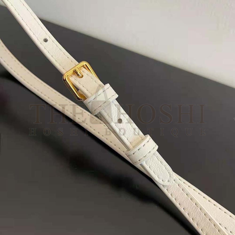 F**di Women First Small White Leather Bag with Exotic Details Master Quality