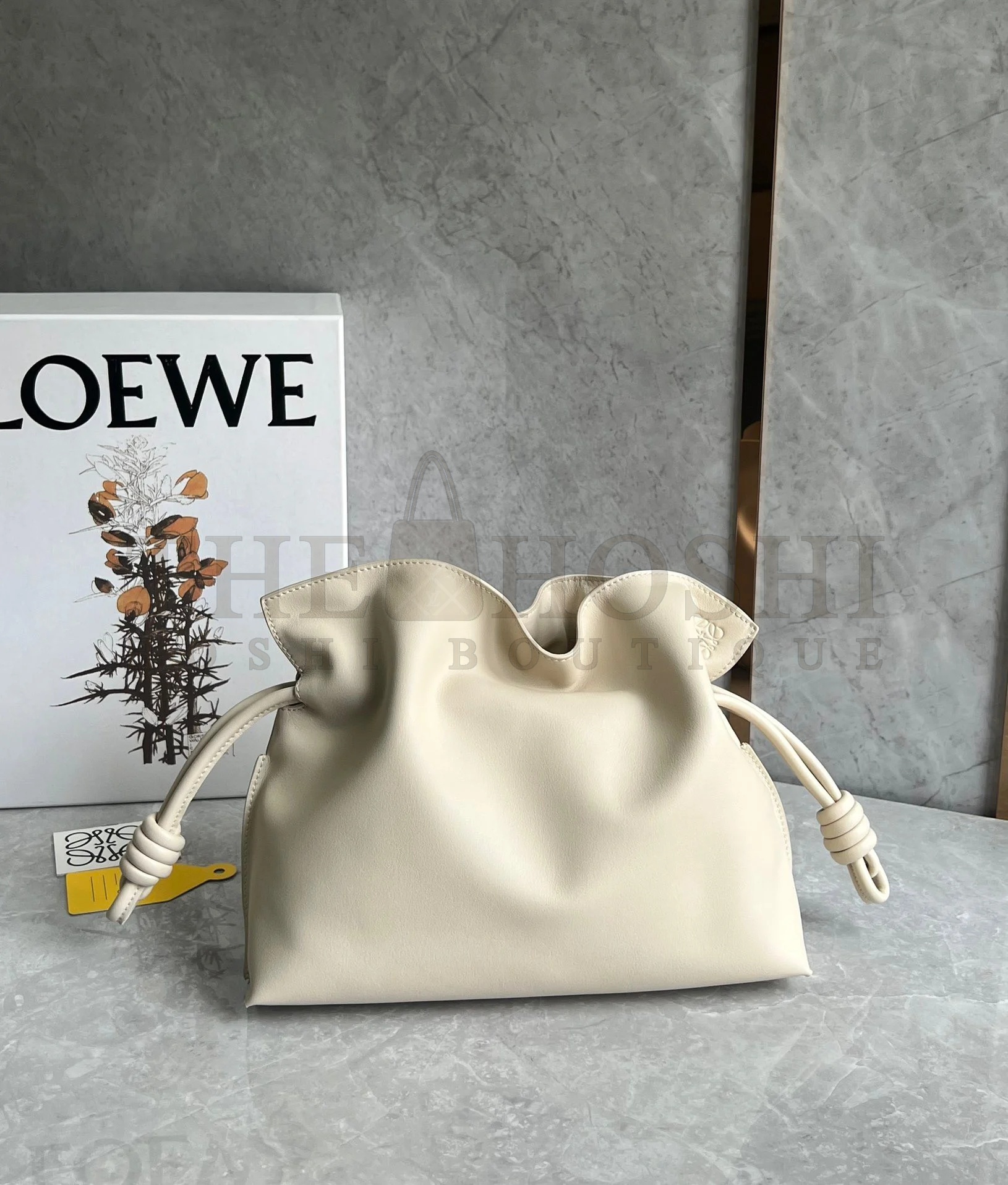 L0ew* Flamenco Clutch Bag In Angora Calfskin Master Quality