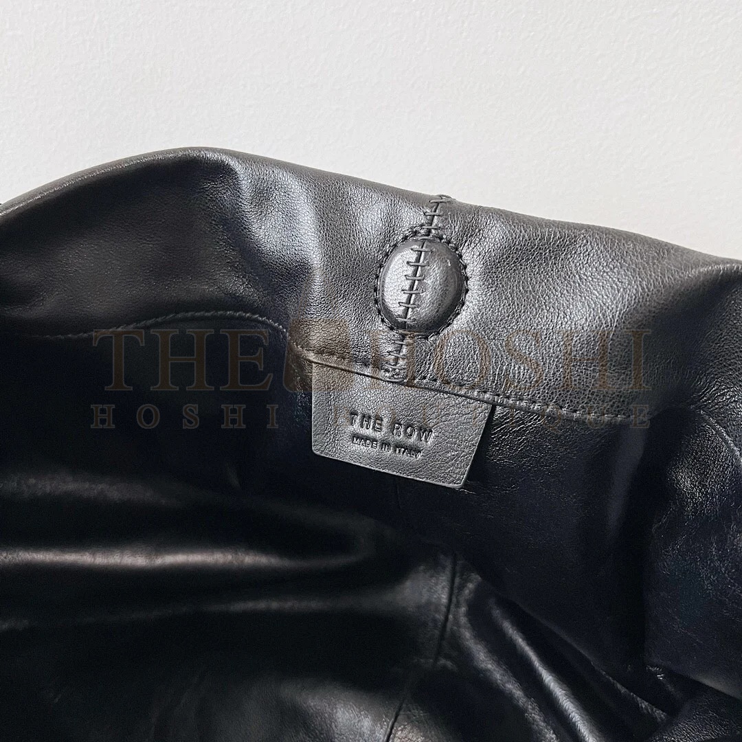 The R0w Samia Shoulder Bag in Black Leather Master Quality