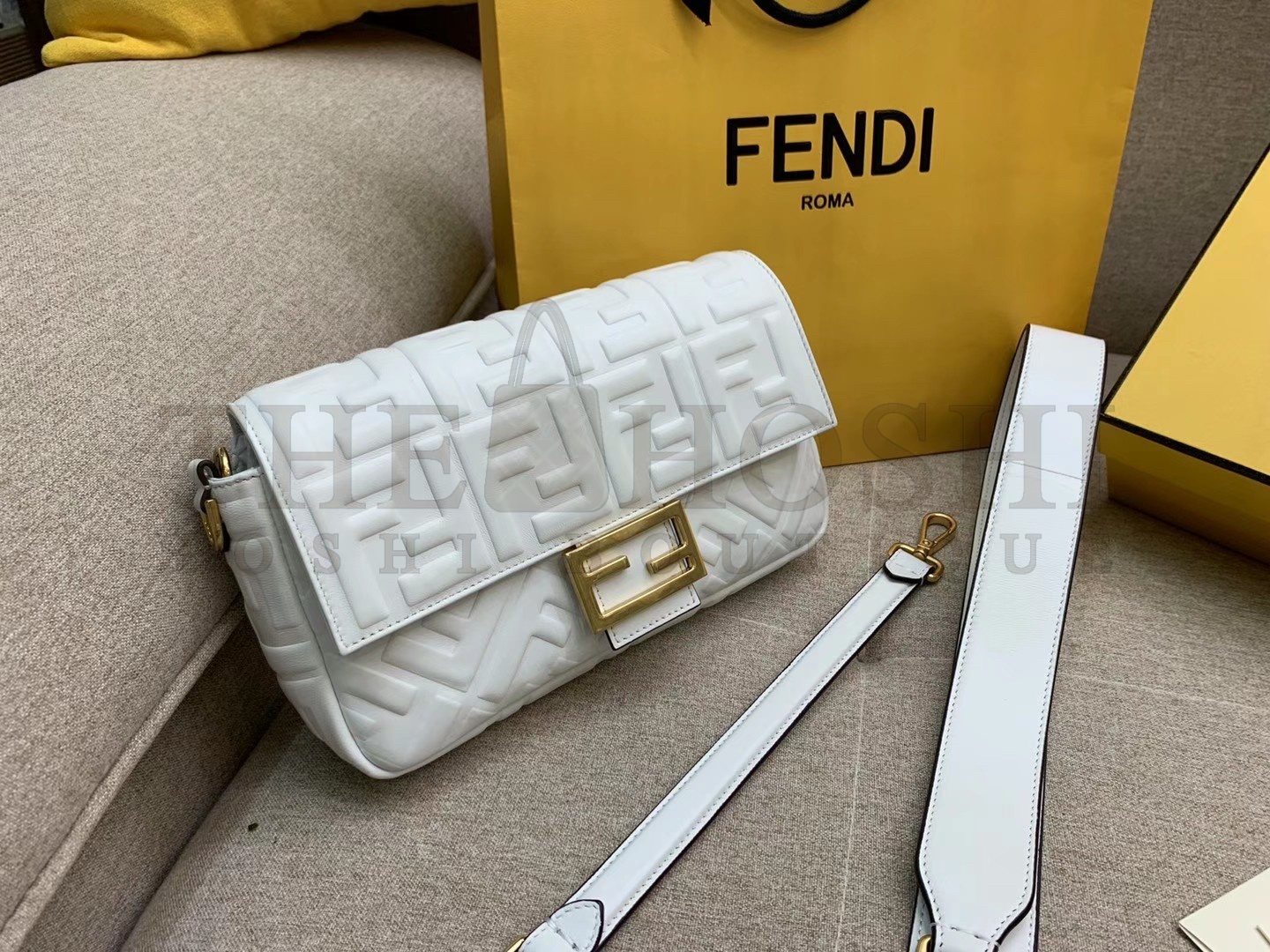F**di Medium Baguette Bag In White FF Nappa Leather Master Quality