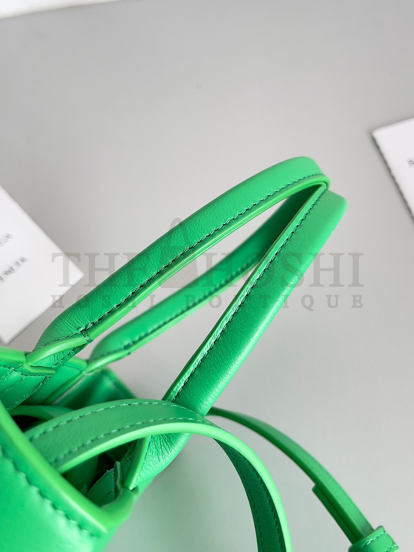 B0tt*ga Ven*ta Cassette Mini Tote Bag In Parakeet Lambskin Master Quality