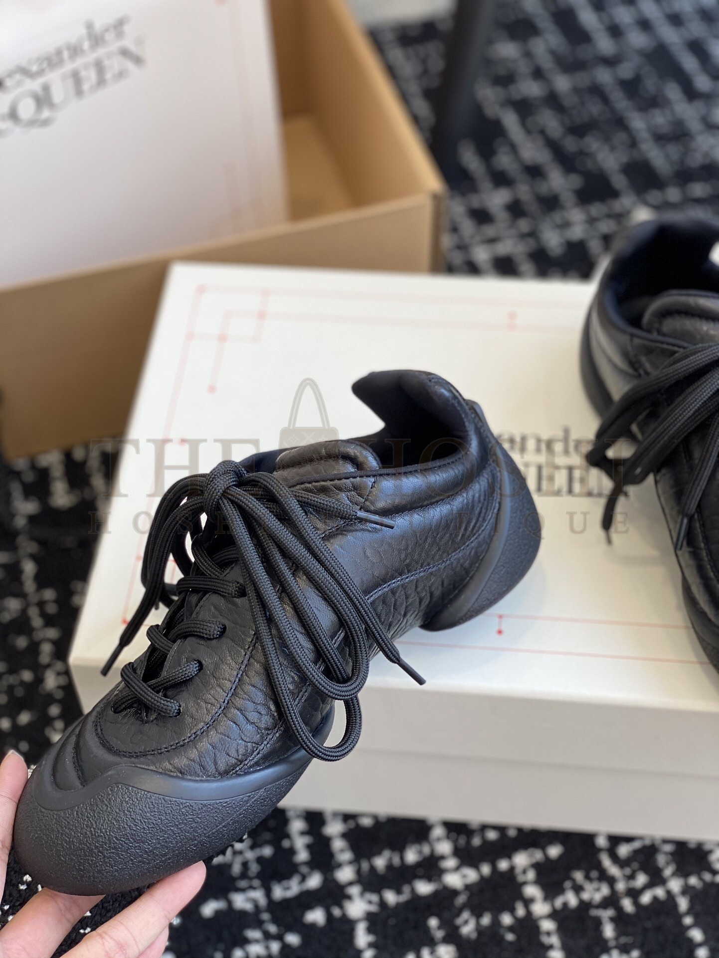 A1exa*der Mcqv*en Women