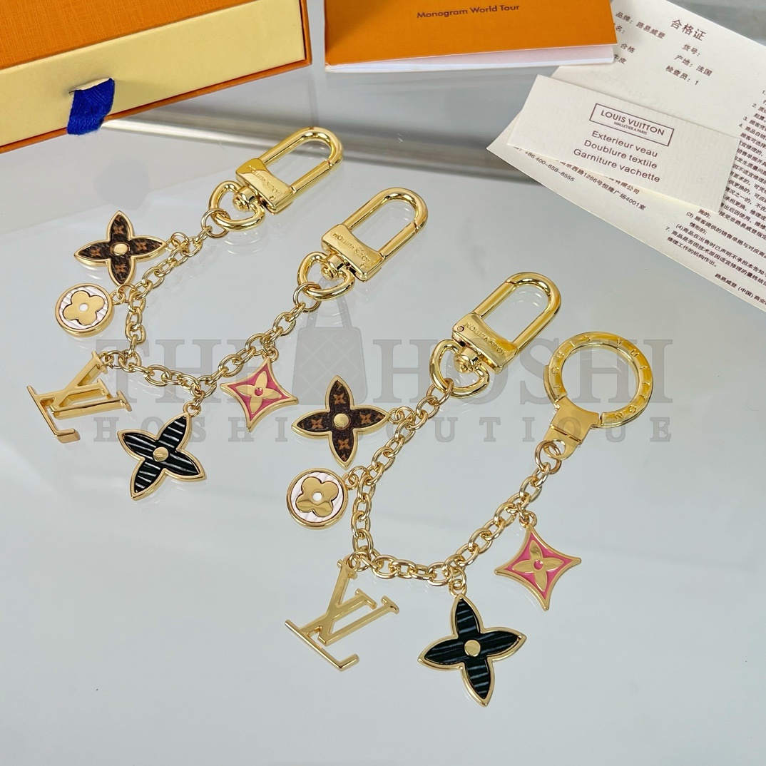L0vis Vvtt0n LV Spring Street Chain Keychain Gold Monogram Charm Master Quality