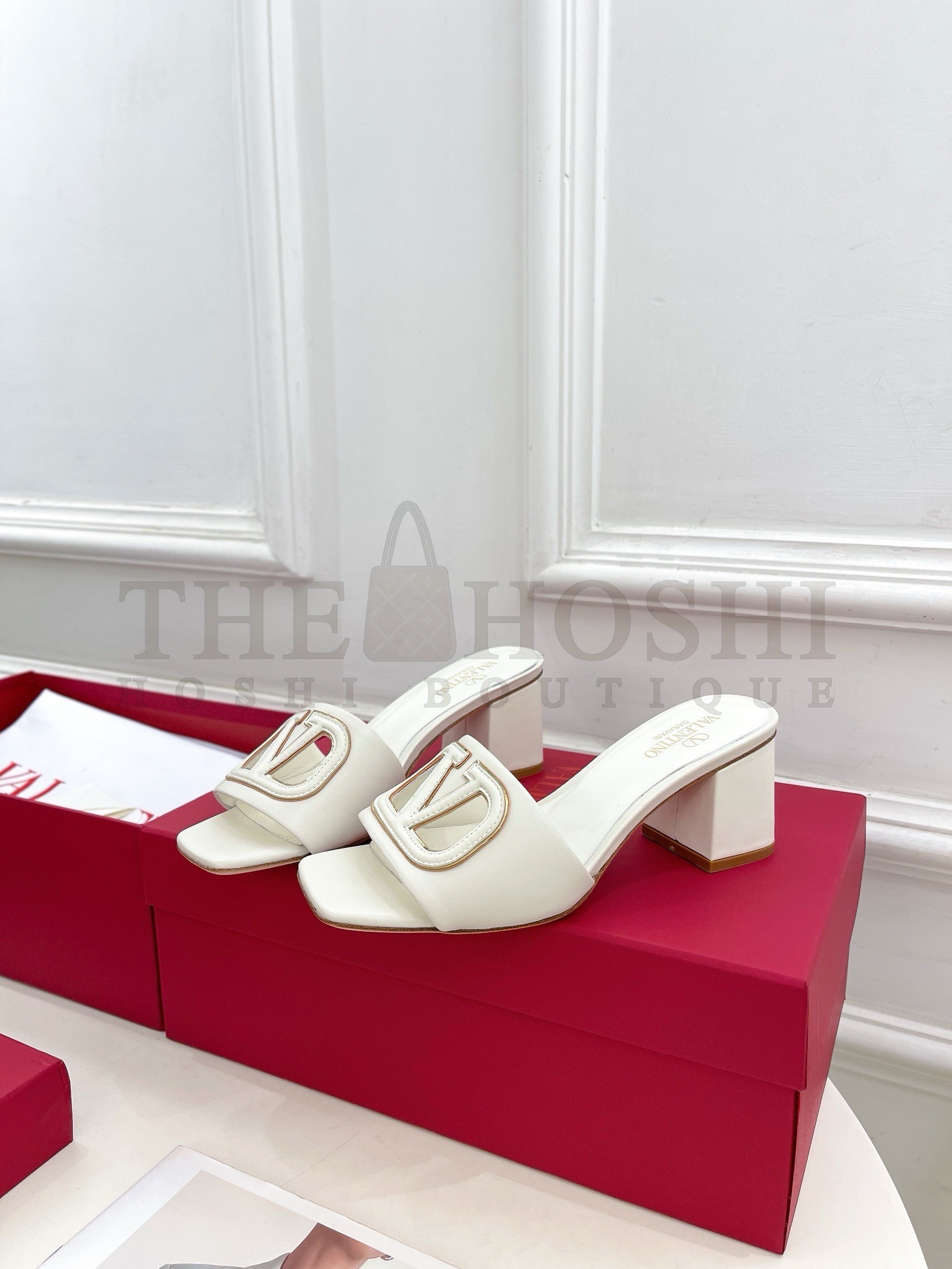 Va1e*ntin0 VLogo Cut-out Slide Sandals 60mm in White Leather Master Quality