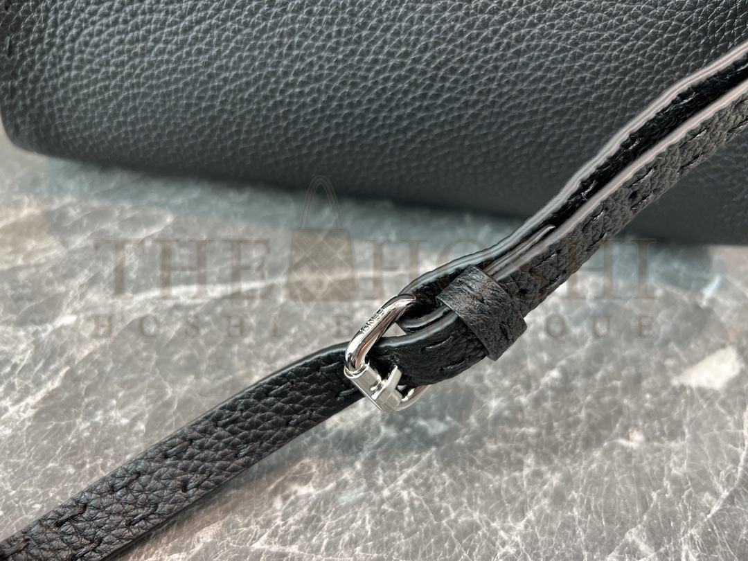 F**di PEEKABOO bag size:23*11*18cm Master Quality