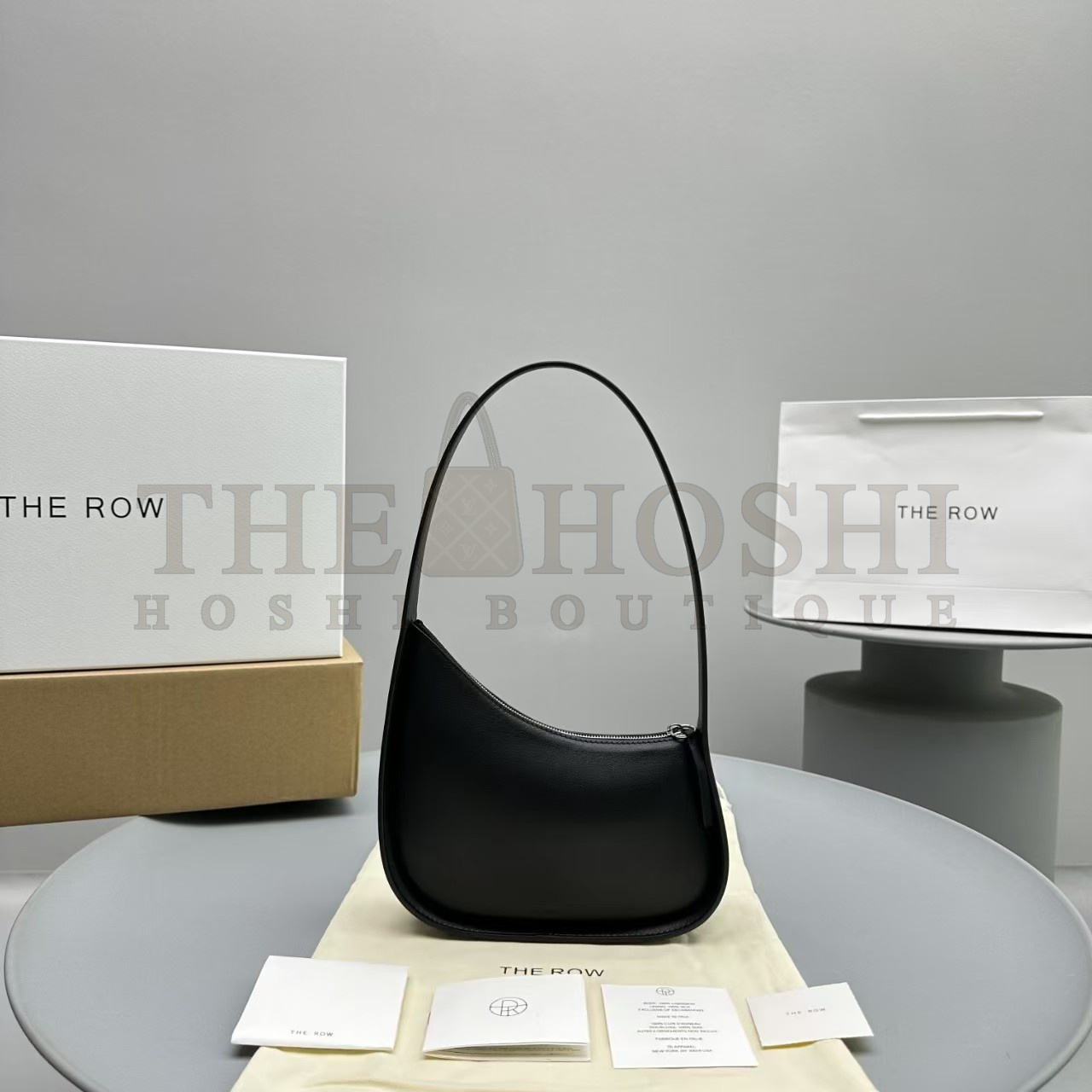 The R0w TR Half Moon Shoulder Bag 20x6x35.5cm Master Quality