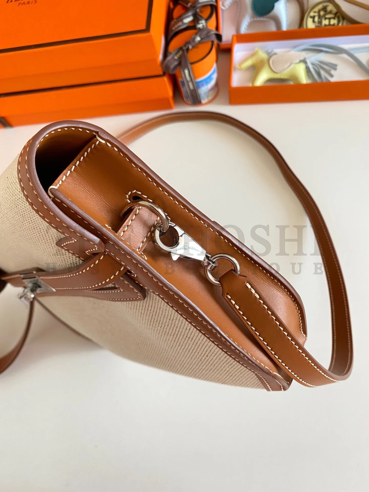 H**me5 Kelly Depeches 25 Pouch in Ecru Toile Master Quality