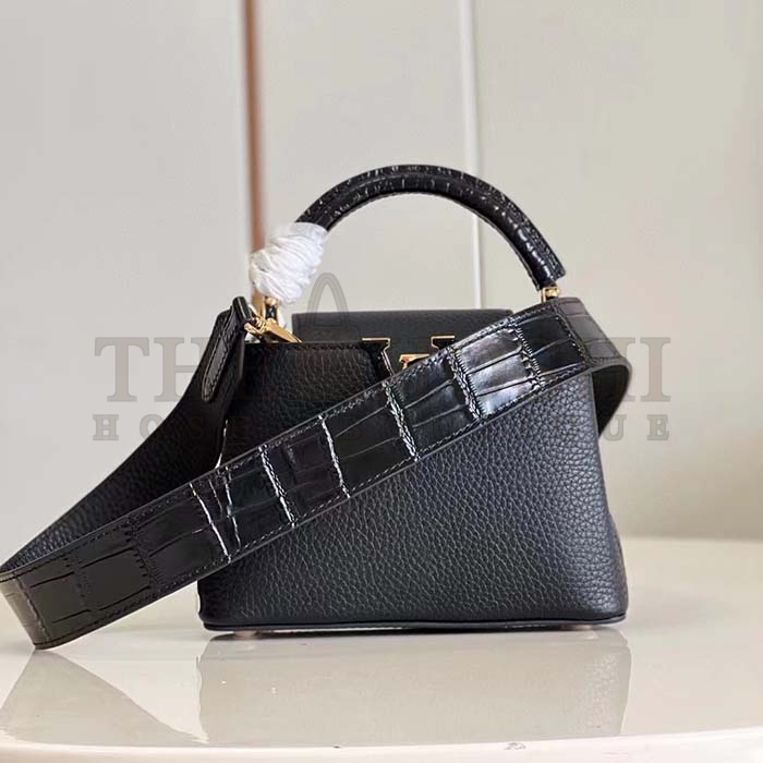 L0vis Vvtt0n LV Women Capucines Mini Handbag Black Taurillon Cowhide Leather Master Quality