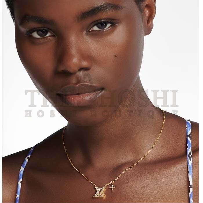 L0vis Vvtt0n Women LV Iconic Pearls Necklace Pearl-Encrusted LV Initials Monogram Flower Charms Master Quality