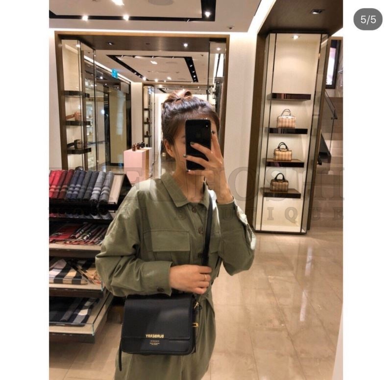 Bv*b*rry Clutch Bags Master Quality