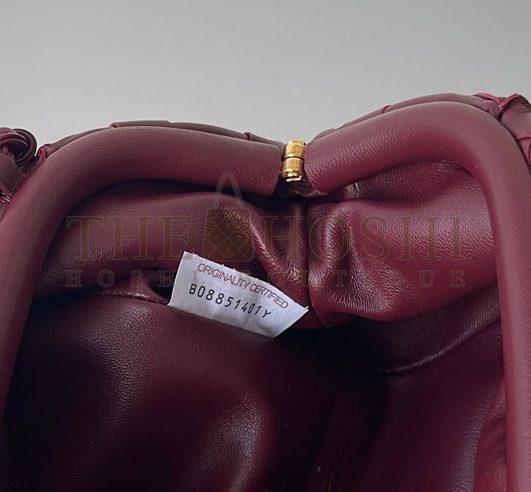 B0tt*ga Ven*ta Mini Pouch with Strap in Bordeaux Intrecciato Lambskin Master Quality