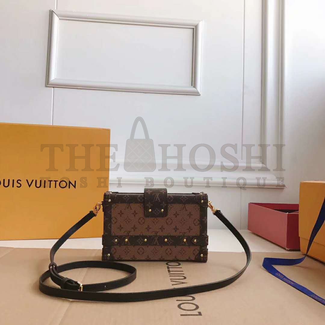 L0vis Vvtt0n LV Women Petite Malle Handbag Monogram Reverse Canvas Master Quality