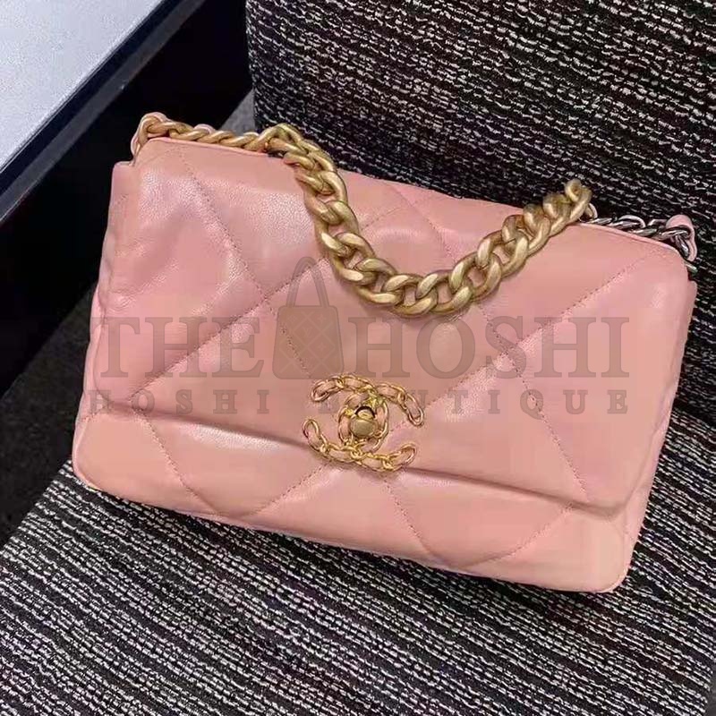 Ch**el Women Ch**el 19 Flap Bag Lambskin Gold Silver-Tone Ruthenium-Finish Metal Light Pink Master Quality