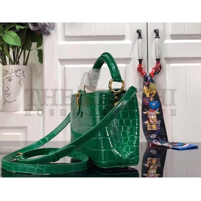 L0vis Vvtt0n LV Women Capucines Mini Handbag Green Crocodilien Brillant Savoir Faire Master Quality