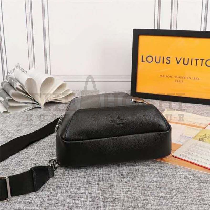 L0vis Vvtt0n LV Men Avenue Sling Bag Taiga Leather-Black Master Quality