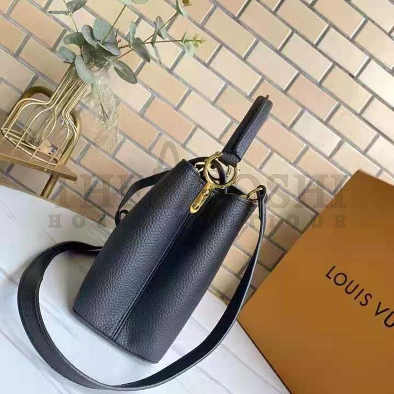 L0vis Vvtt0n LV Women Capucines MM Handbag Black Taurillon Leather Master Quality