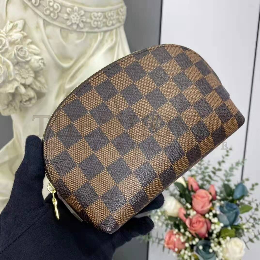 L0vis Vvtt0n LV Women Cosmetics Pouch Damier Coated Canvas Golden Brass Master Quality