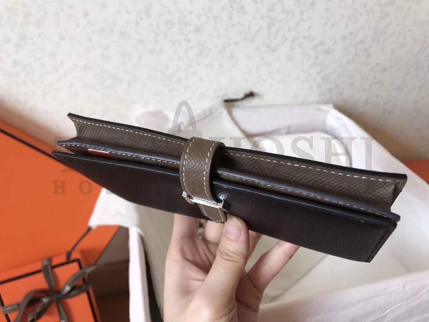 H**me5 Bi-Color Epsom Bearn Wallet Black/Taupe Master Quality