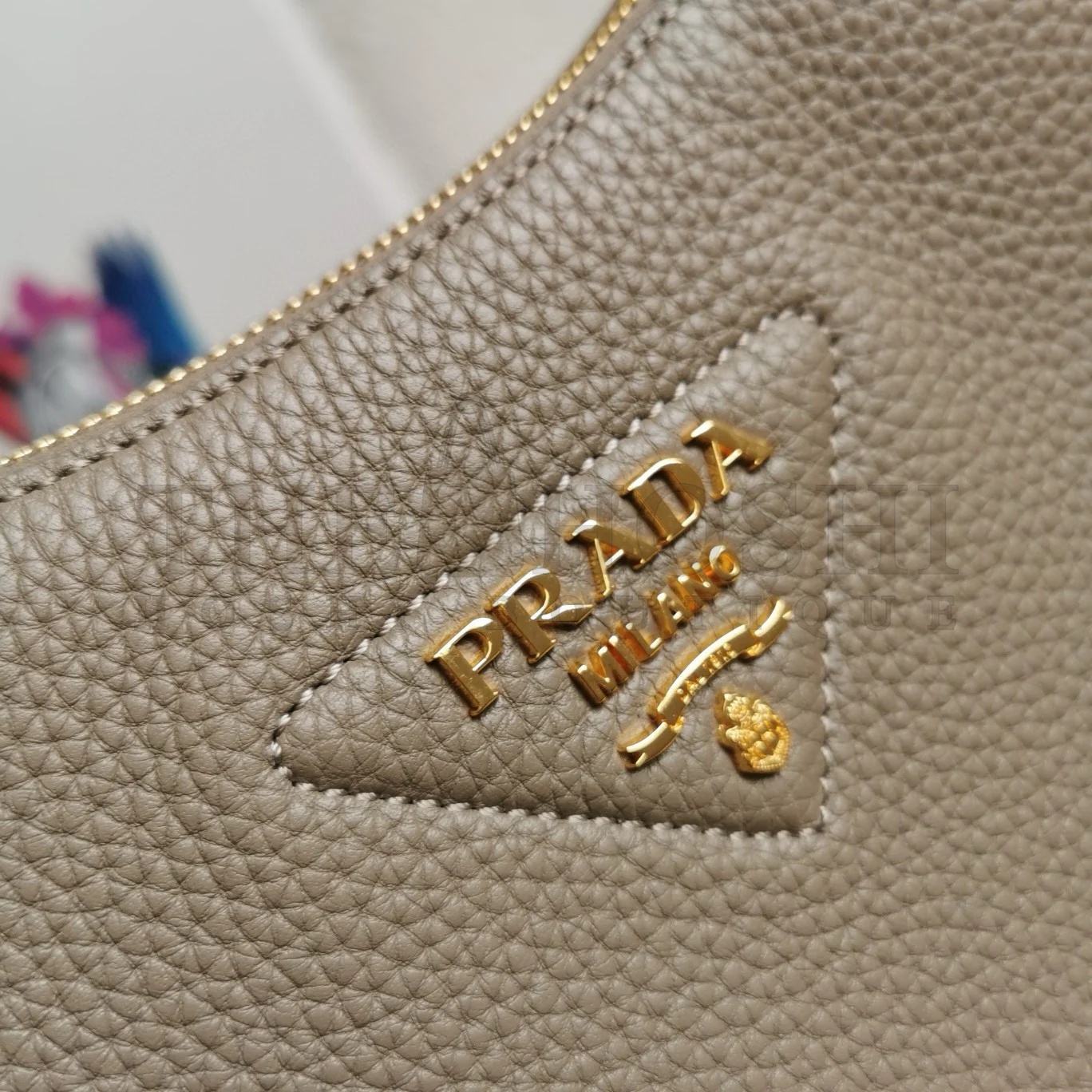 Pra*a Shoulder Bag in Grey Grained Leather Master Quality