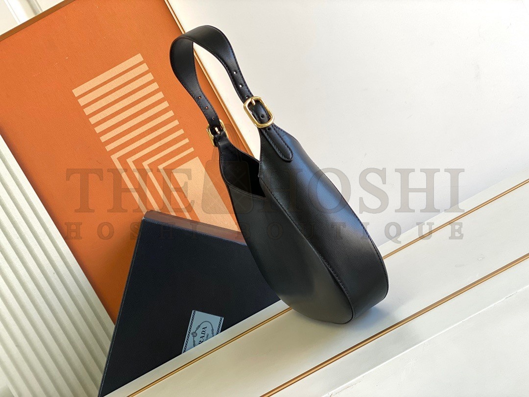 Pra*a Shoulder Bag in Black Leather Master Quality