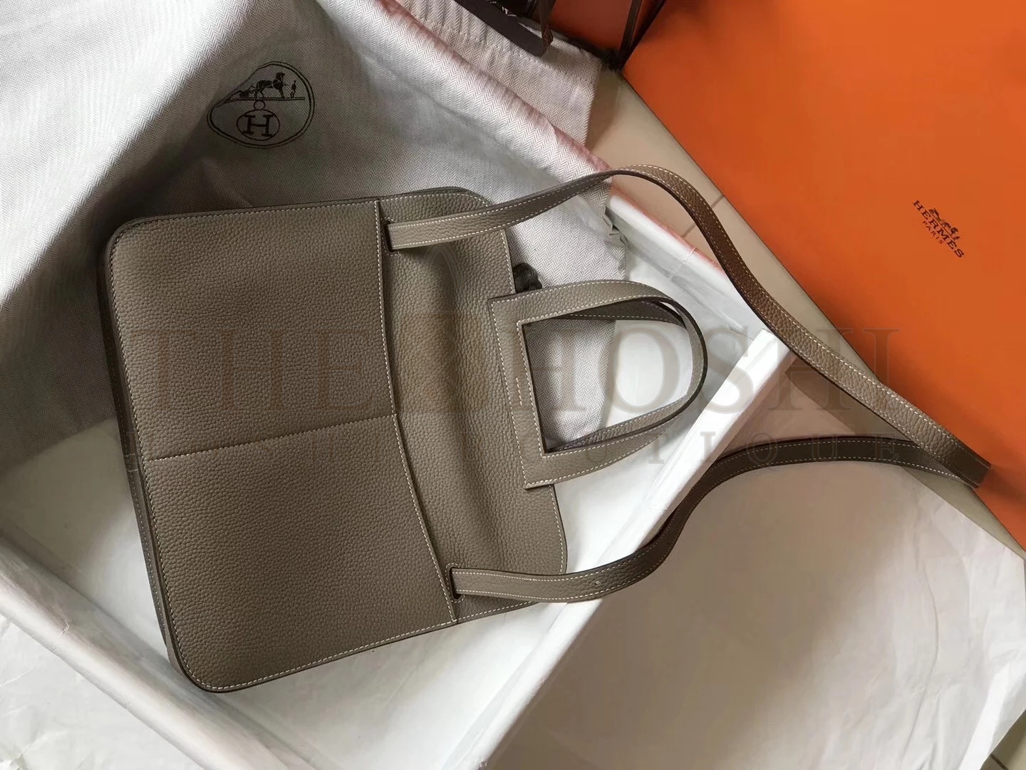 H**me5 Halzan 31cm Bag In Tourterelle Clemence Leather Master Quality