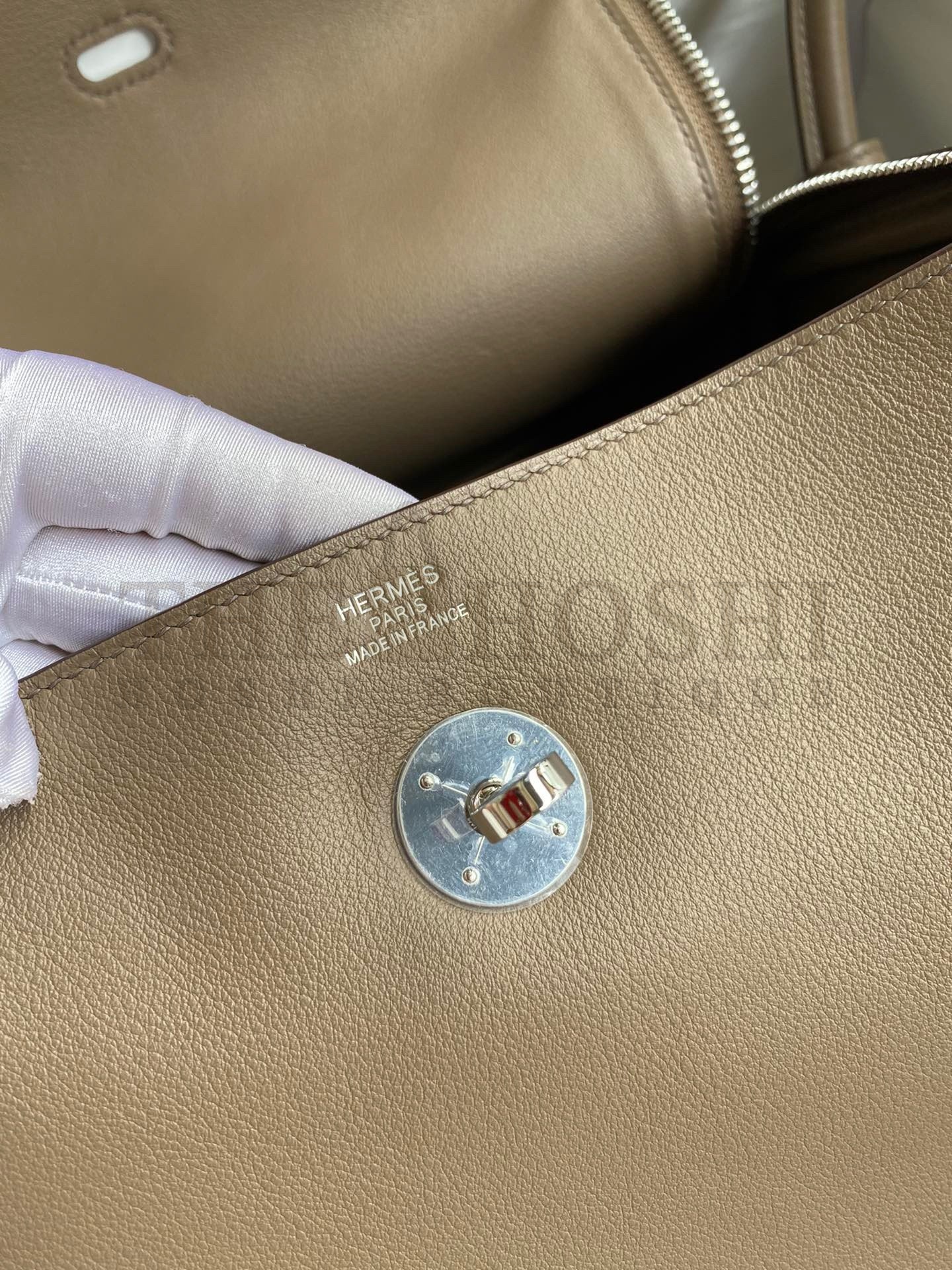 H**me5 Lindy 30 Handmade Bag In Taupe Swift Calfskin Master Quality