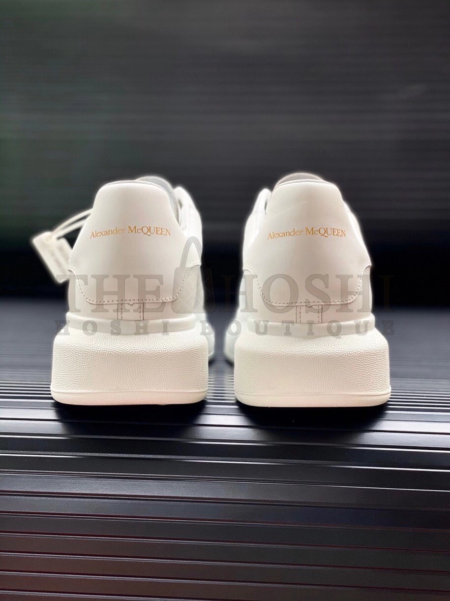 A1exa*der Mcqv*en Men