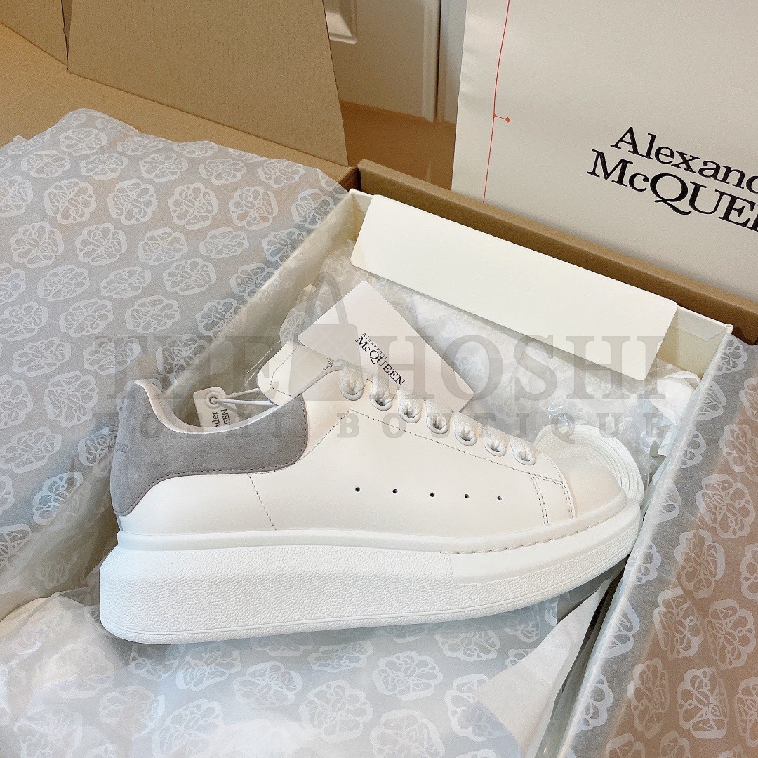 A1exa*der Mcqv*en Women