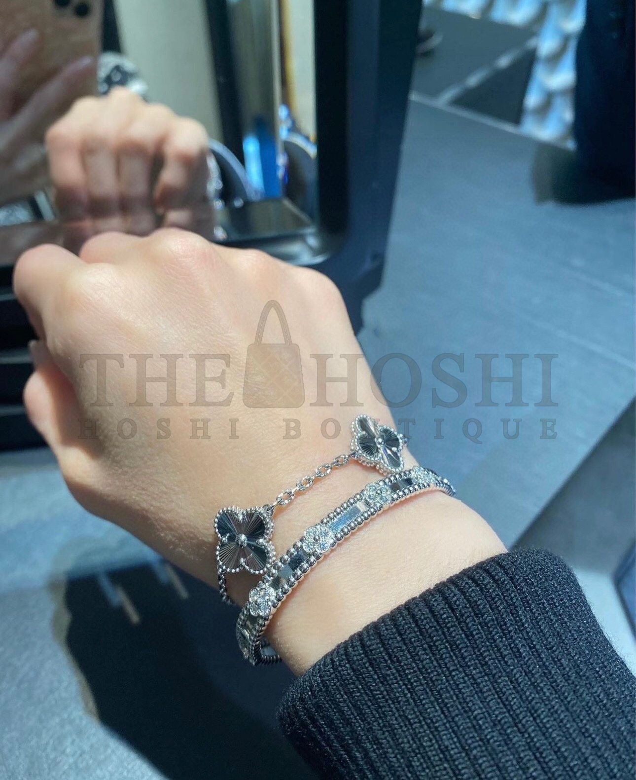 V*n Cl**f & Arpels White Gold Five Flower Clover Bracelet, Vintage Alhambra bracelet, 5 motifs Master Quality