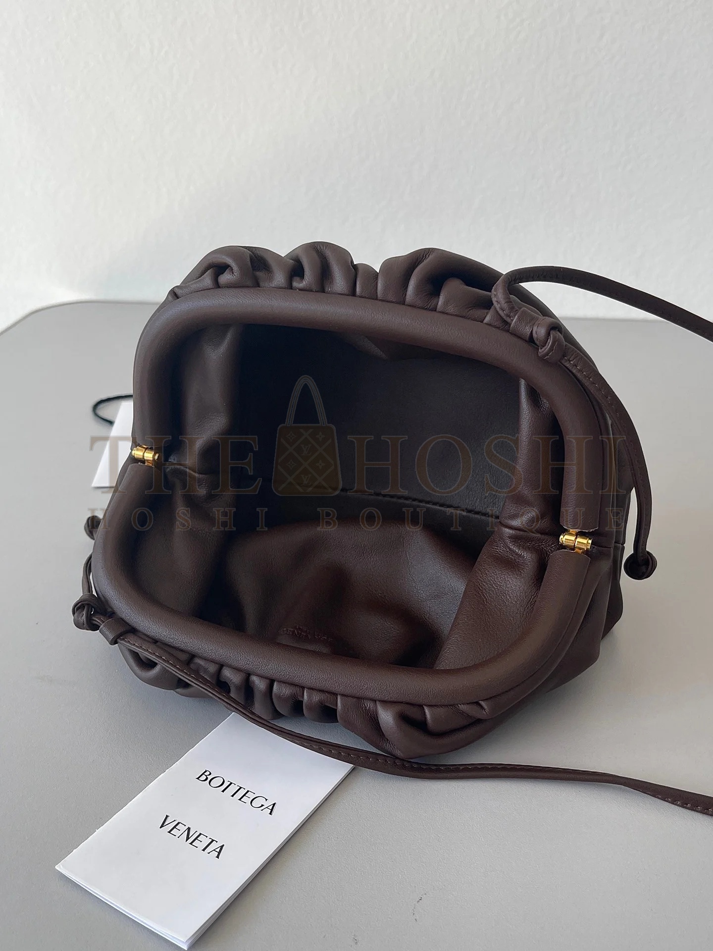 B0tt*ga Ven*ta Mini Pouch with Strap in Fondant Calfskin Master Quality