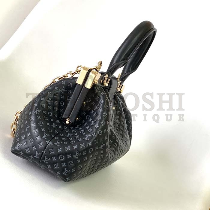 L0vis Vvtt0n LV Women Monogram Clutch Black Calfskin Leather S-Lock Master Quality