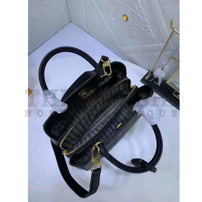 L0vis Vvtt0n LV Women Montaigne MM Handbag Monogram Empreinte Black Master Quality