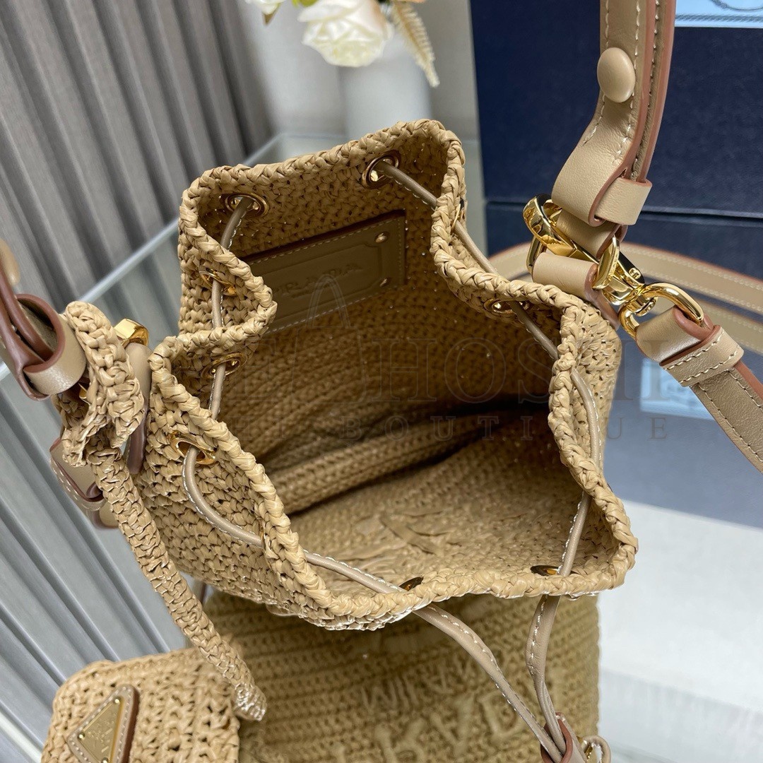 Pra*a Crochet Mini Bucket Bag in Natural Raffia-effect Yarn Master Quality