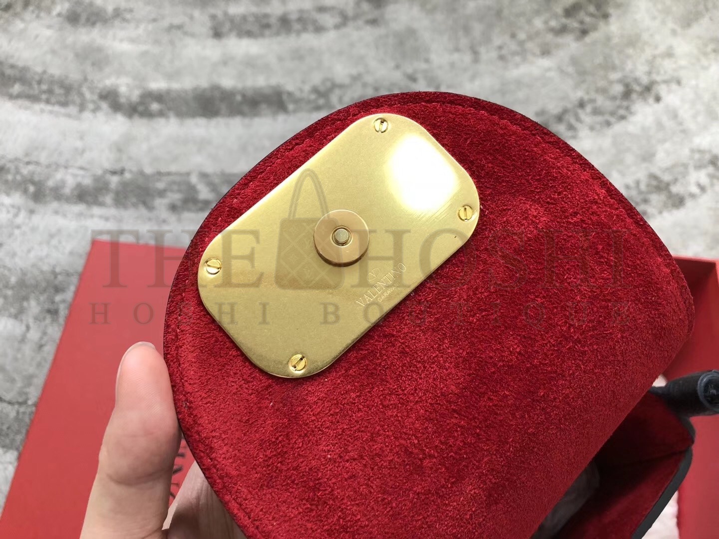 Va1e*ntin0 Small Vring Crossbody Bag In Black Goatskin Master Quality