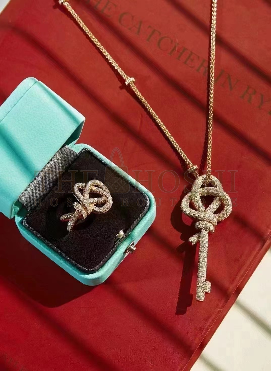 T*f*ny Available in Medium Small Large Rope Knot Half D1am0nd Full D1am0nd Key Necklace Master Quality