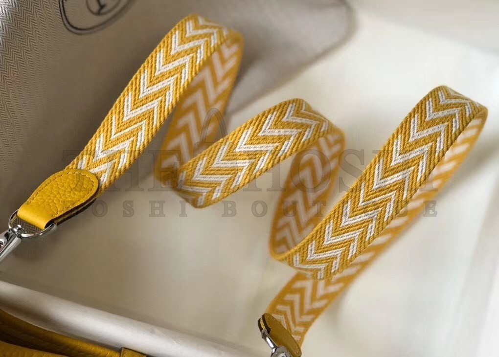 H**me5 Evelyne III TPM Bag In Yellow Clemence Leather Master Quality