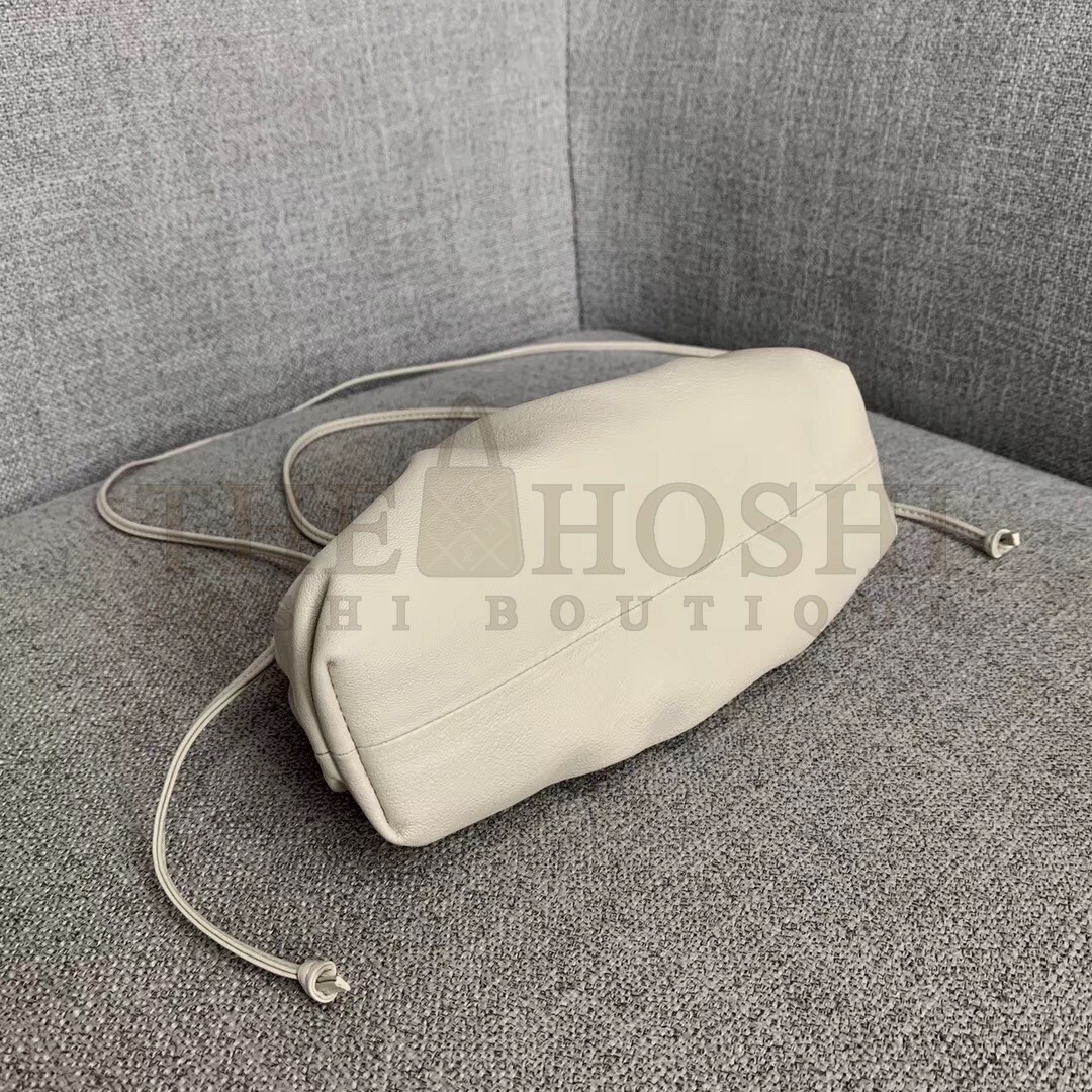 B0tt*ga Ven*ta Pouch Mini Bag In White Calfskin Master Quality